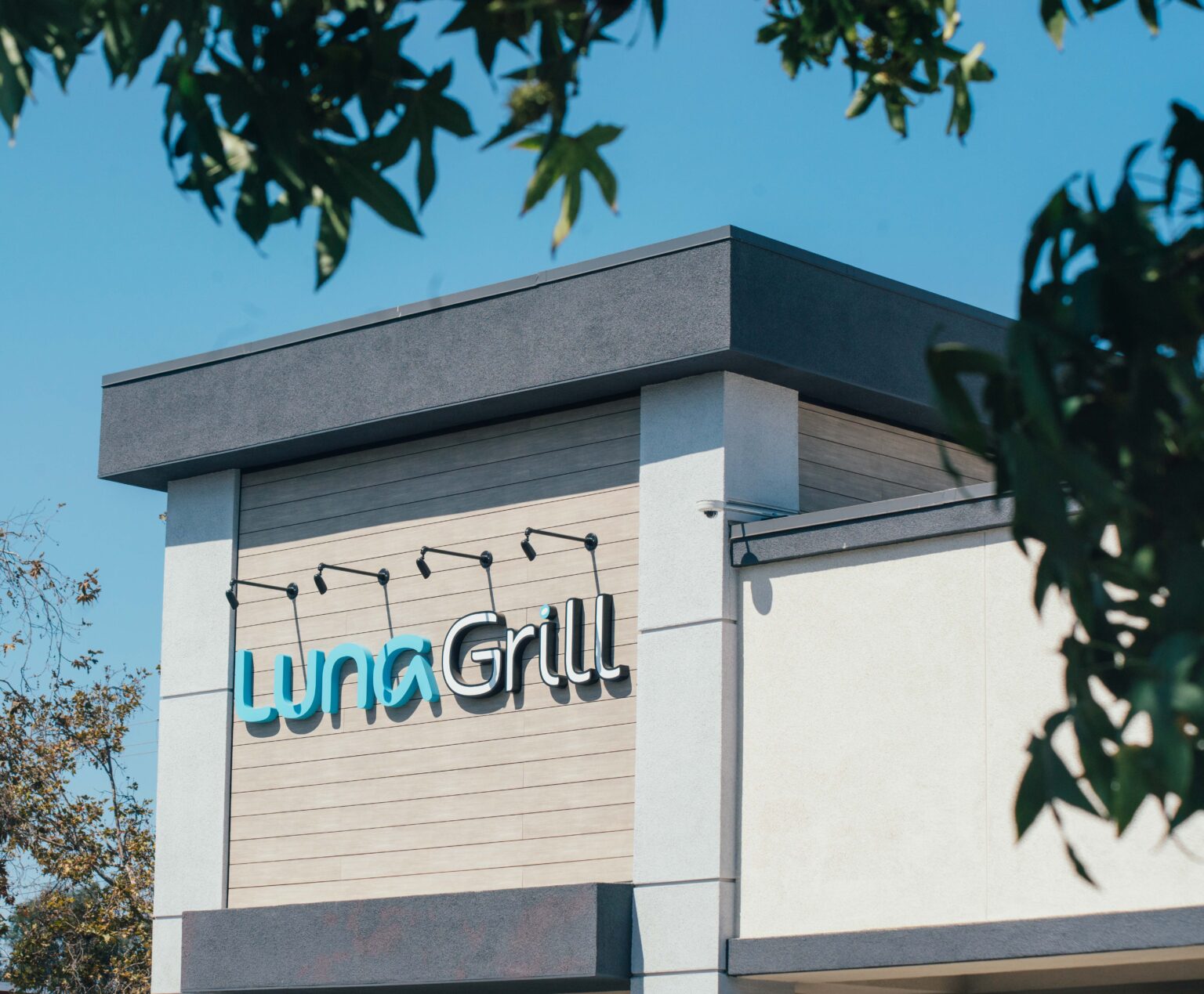 Luna Grill to open new location in Lakewood